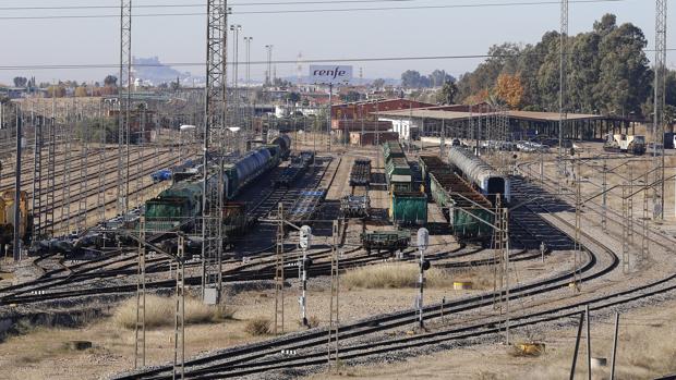 ADIF busca una empresa que gestione la estación de mercancías de Córdoba