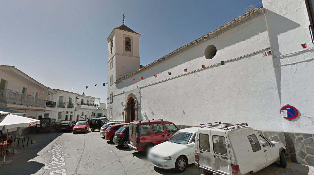 Los ladrones accedieron a la iglesia de Bérchules por el campanario.