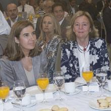 La consejera Rocío Blanco junto a la presidenta-editora de ABC Catalina Luca de Tena