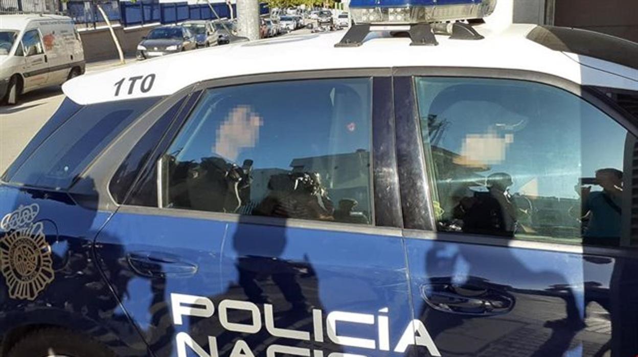 El novio de Dana entrando a los juzgados de Vélez-Málaga