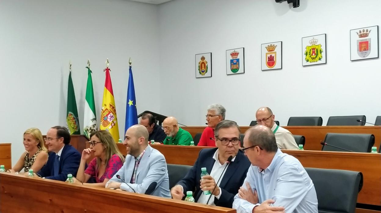 Algunos de los participantes en el pleno del Consejo Económico y Social del Campo de Gibraltar