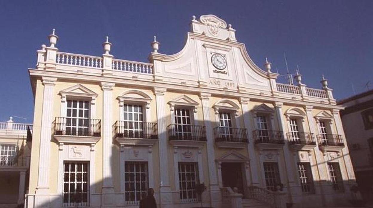 Fachada del Ayuntamiento de Cabra