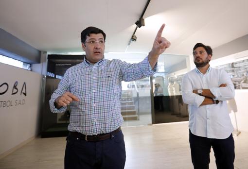 El presidente del Córdoba junto al exresponsable de Comunicación