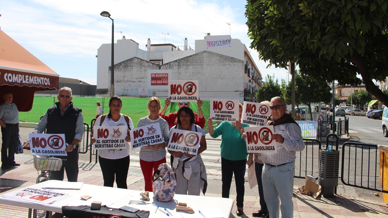 Los vecinos de Palma protestan ante el terreno de la obra