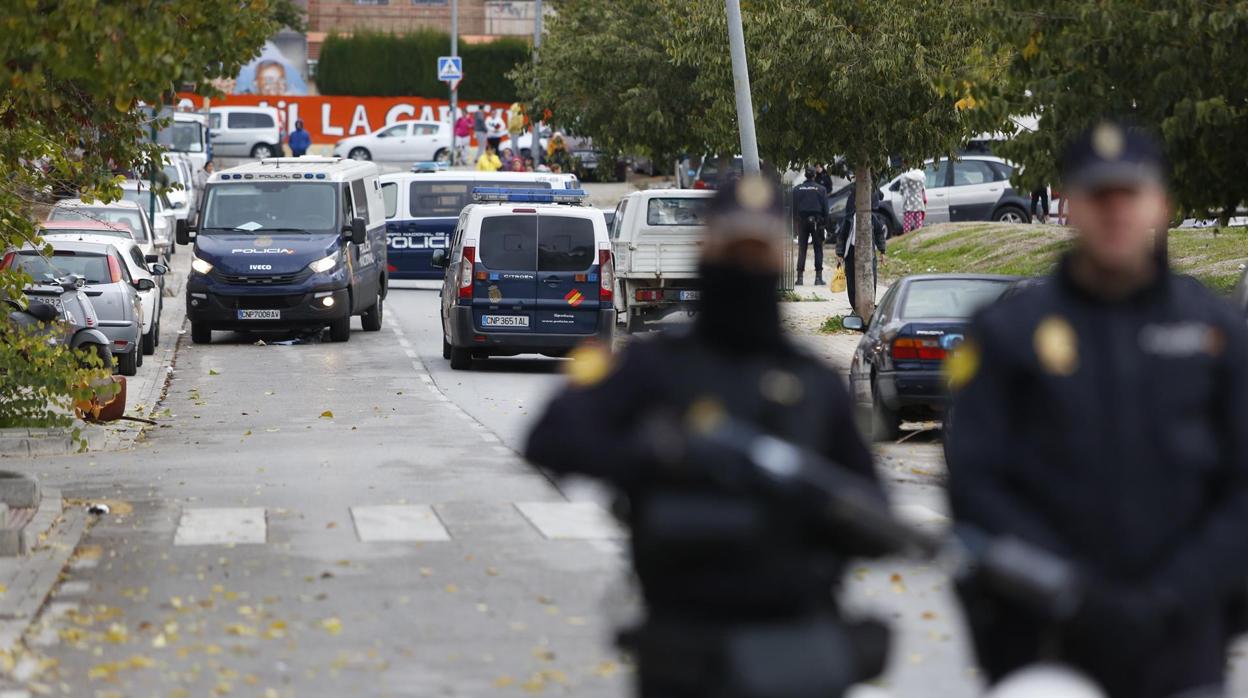 La Zona Norte de Granada, este lunes, durante la Operación Cake