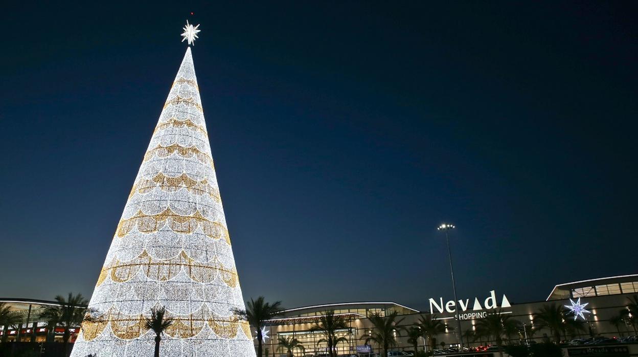 Árbol navideño en Armilla, el más alto de Europa