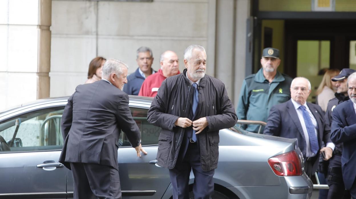 José Antonio Griñán, a su llegada este martes a la Audiencia Provincial de Sevilla