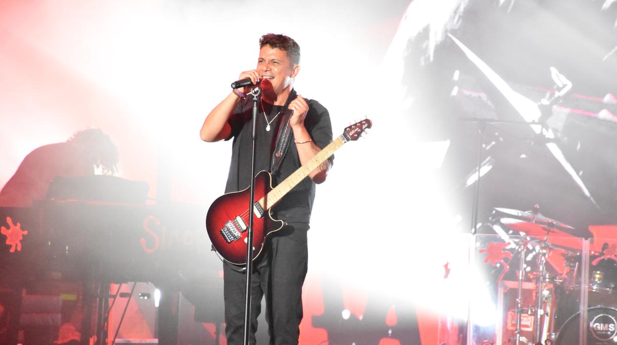 Alejandro Sanz en uno de sus conciertos en Marbella