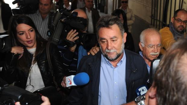La Fiscalía pide siete años de cárcel para el ex secretario general de UGT-A Fernández Sevilla