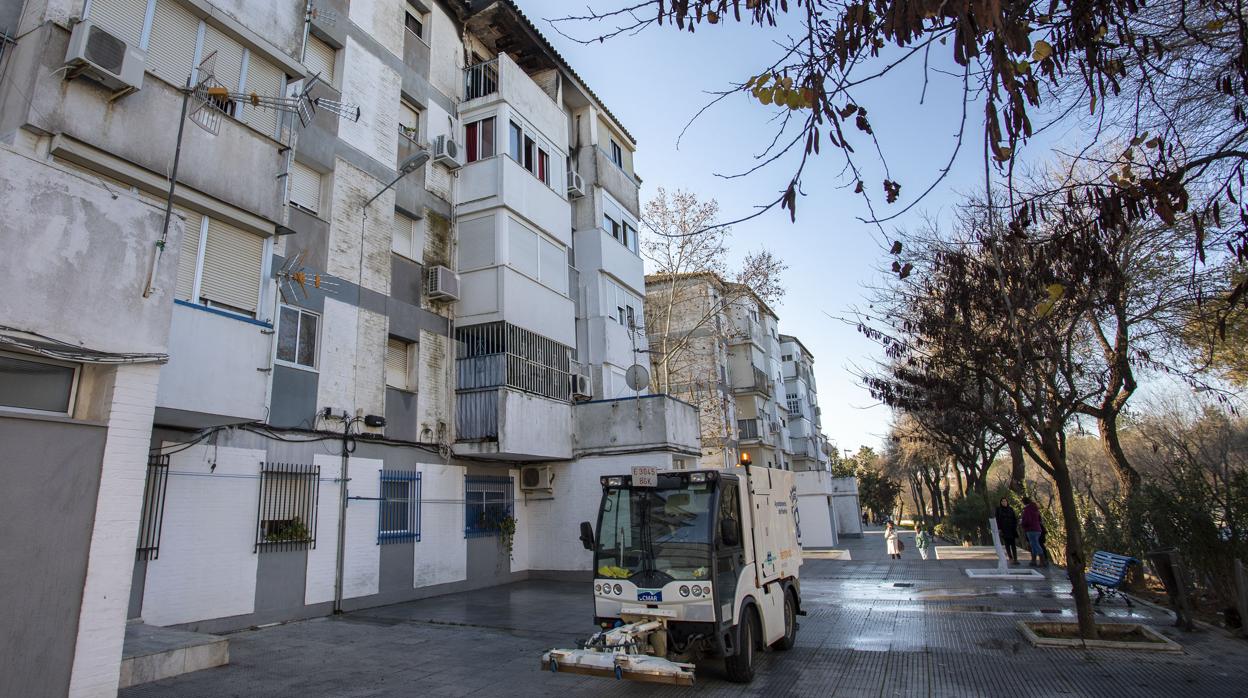 Vista del edificio en el que se han registrado el incendio