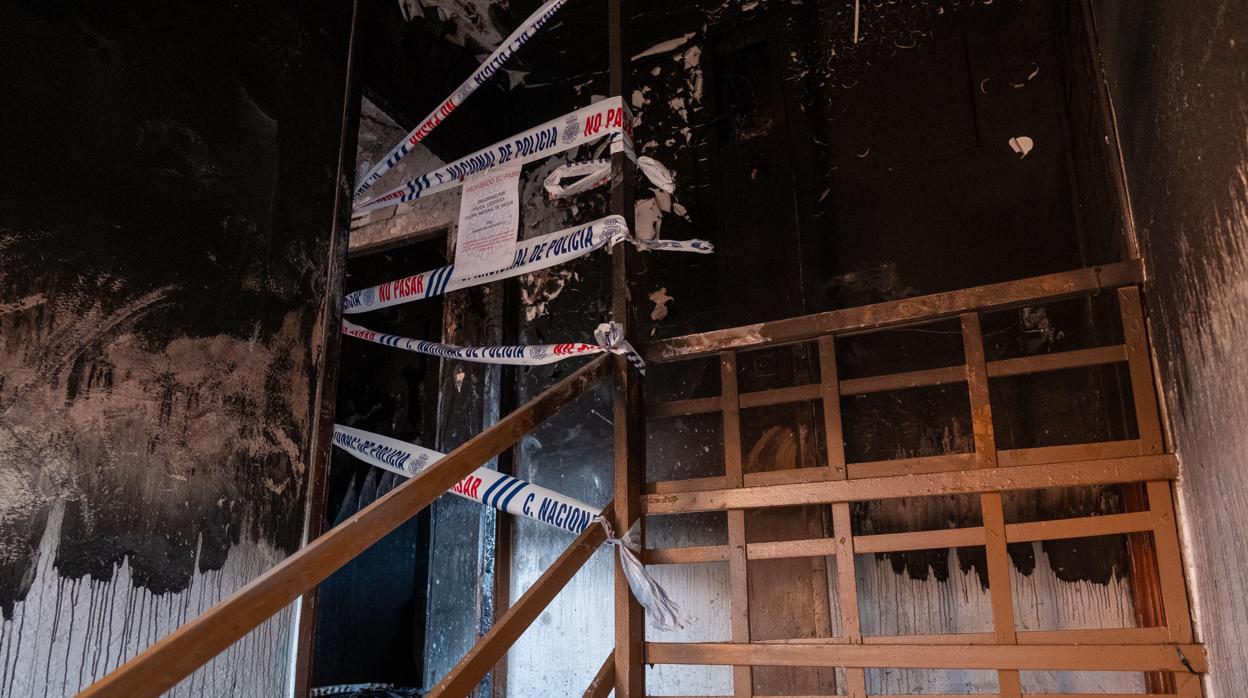 Lugar donde se produjo el incendio mortal registrado en una vivienda de la barriada de La Hispanidad de Huelva