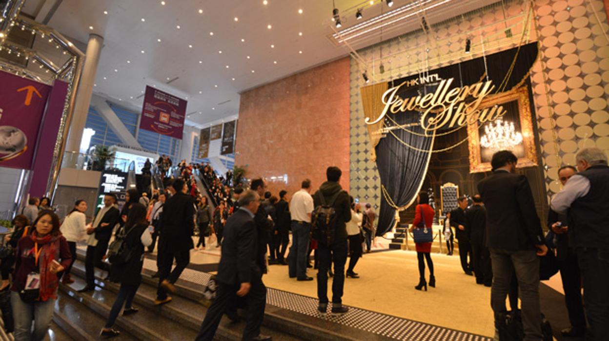 Imagen de la feria de joyería de Hong Kong