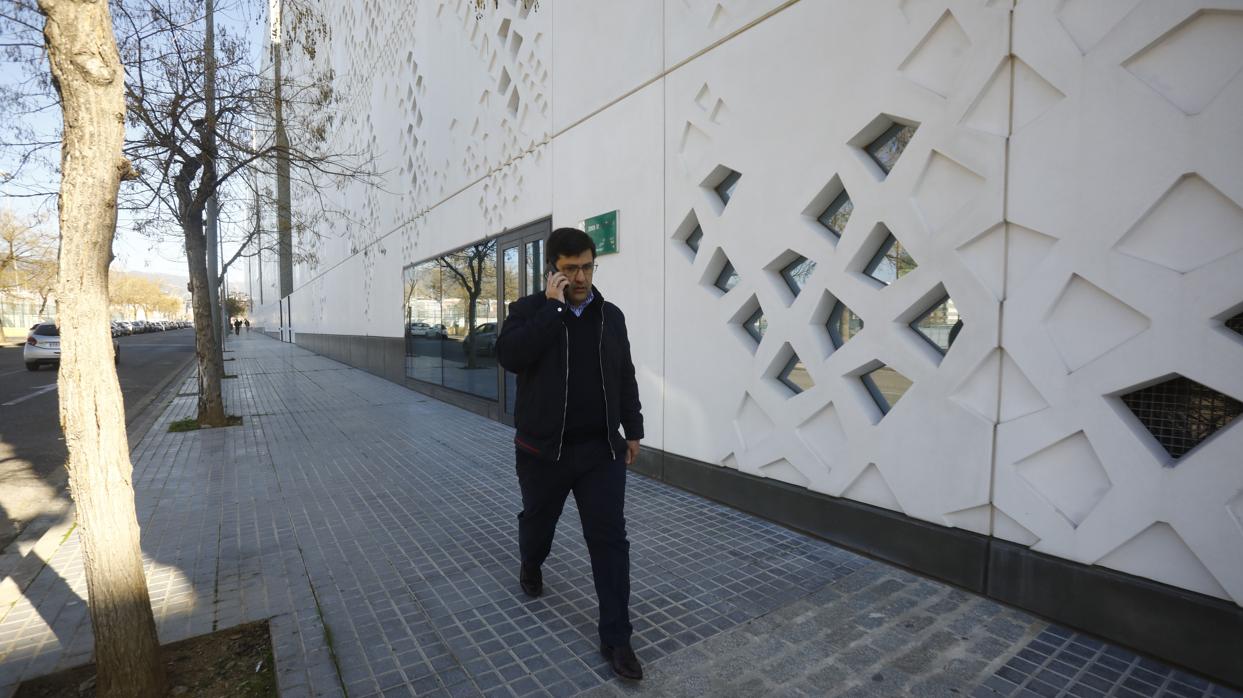 El expresidente del Córdoba CF Jesús León, en la Ciudad de la Justicia