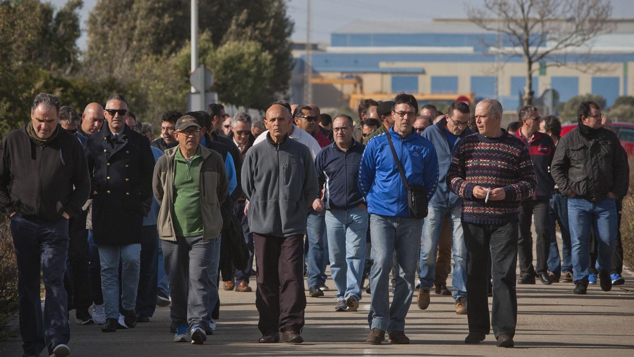 Extrabajadores de la planta de la multinacional Delphi de Puerto Real, diez años después del cierre