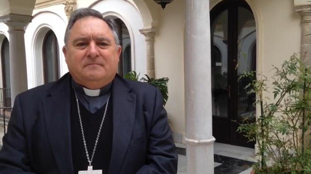 Imagen de Mazuelos durante su mensaje en vídeo a los feligreses