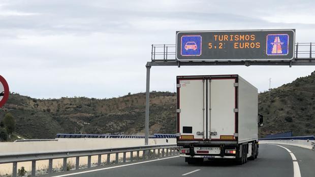 Los peajes de la Costa del Sol ponen los precios de temporada alta pese al coronavirus