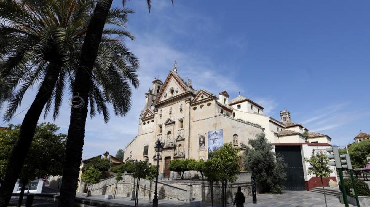 La plaza de los Trinitarios, vacía el Domingo de Ramos de 2020