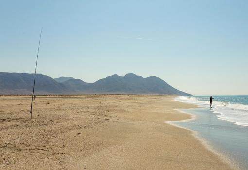 La playa de Las Salinas se encuentro en el intterior del Parque Nacional de Cabo de Gata