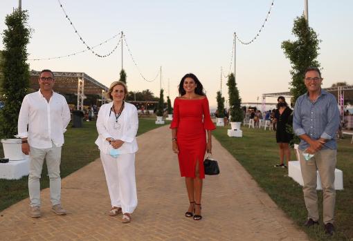 Rodrigo Romero, edil de Cultura, la alcaldesa Ana Mula, la delegada de Turismo, Nuria Rodríguez, y el delegado de Salud, Carlos Bautista