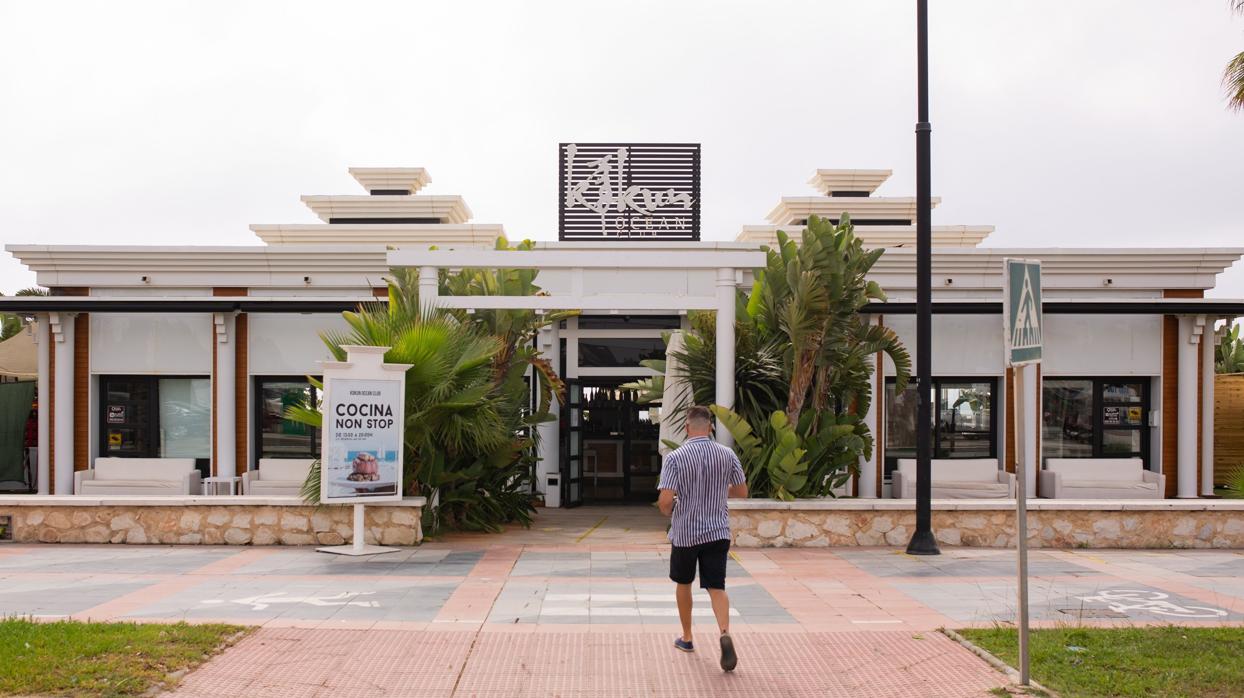Chiringuito Kokun en Torremolinos, lugar donde un pinchadiscos escupió alcohol de una botella