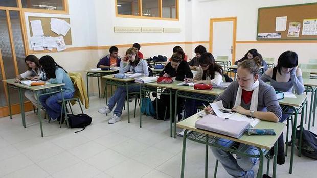 Vuelta al cole en Andalucía: Educación impone mascarilla a los profesores todo el tiempo y limita los contactos