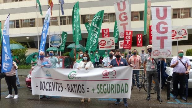 La Junta anuncia un seguimiento mínimo de la huelga de educación en Córdoba