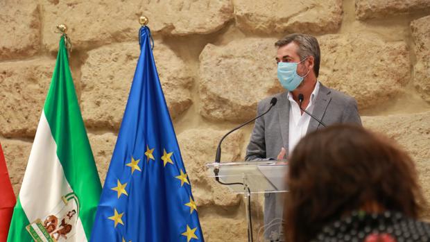 El Ayuntamiento de Córdoba plantea sacar de todas las calles peatonales a las bicis y patinetes