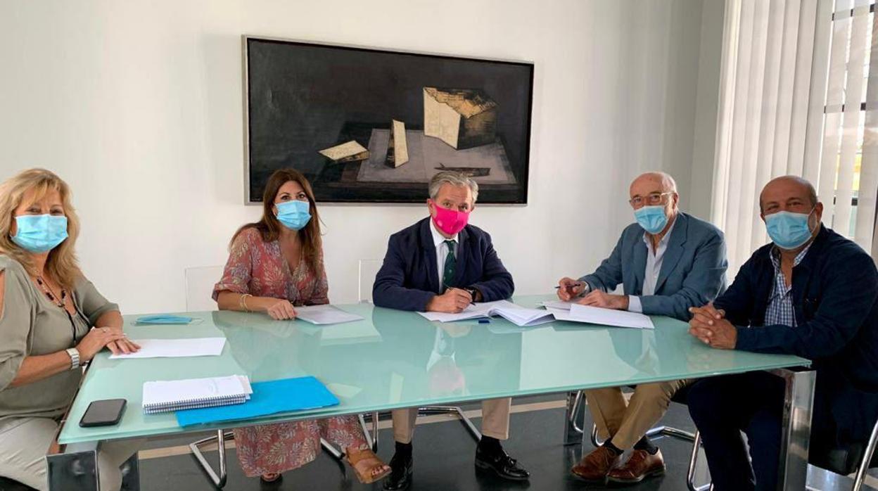 Firma del acuerdo entre Vimcorsa y el Colegio de Arquitectos de Córdoba