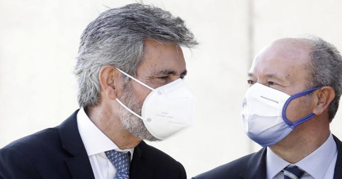 El presidente del Consejo General del Poder Judicial junto al ministro de Justicia