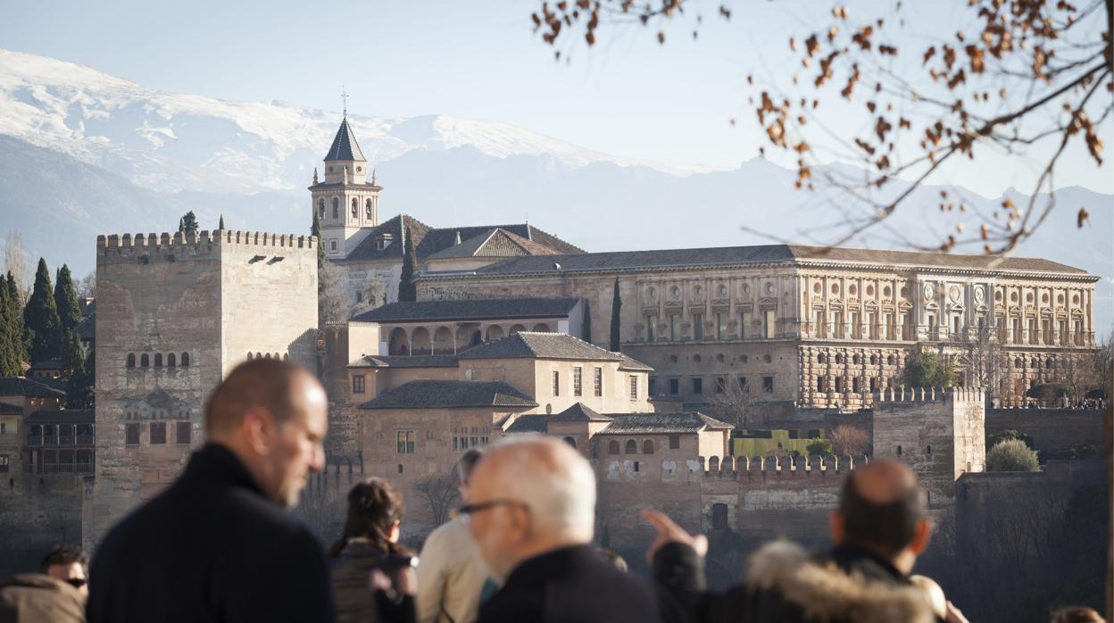 Granada y su corona metropolitana tendrán toque de queda durante catorce días una vez que el TSJA lo autorice