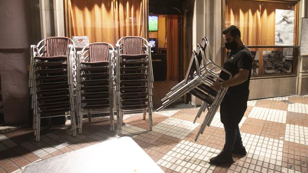 Toque de queda | Otro apagón en los bares de Córdoba: «Las ganancias de la noche se pierden por completo»