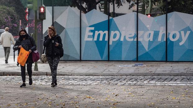 La Junta de Andalucía va más allá de sus normas contra el Covid y recomienda a los andaluces «permanecer en casa»