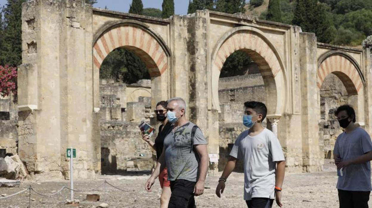 Visitantes en Medina Azahara tras su reapertura el pasado junio