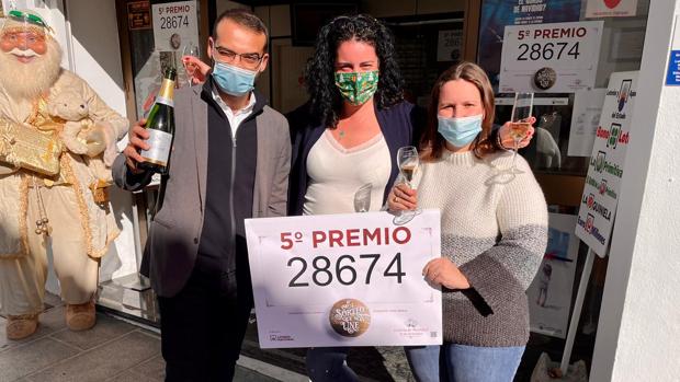 Un décimo por una comida: el trueque que ha dejado 6.000 euros en un restaurante de Torremolinos