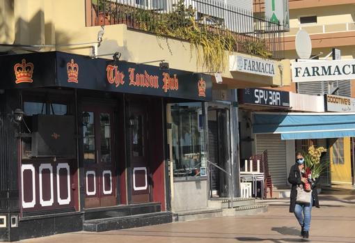 El paseo marítimo de Fuengirola en uno de los lugares con más negocio de británicos de Andalucía