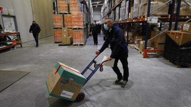 La Junta pide más vacunas al Gobierno tras usar el 37 por ciento de las dosis recibidas