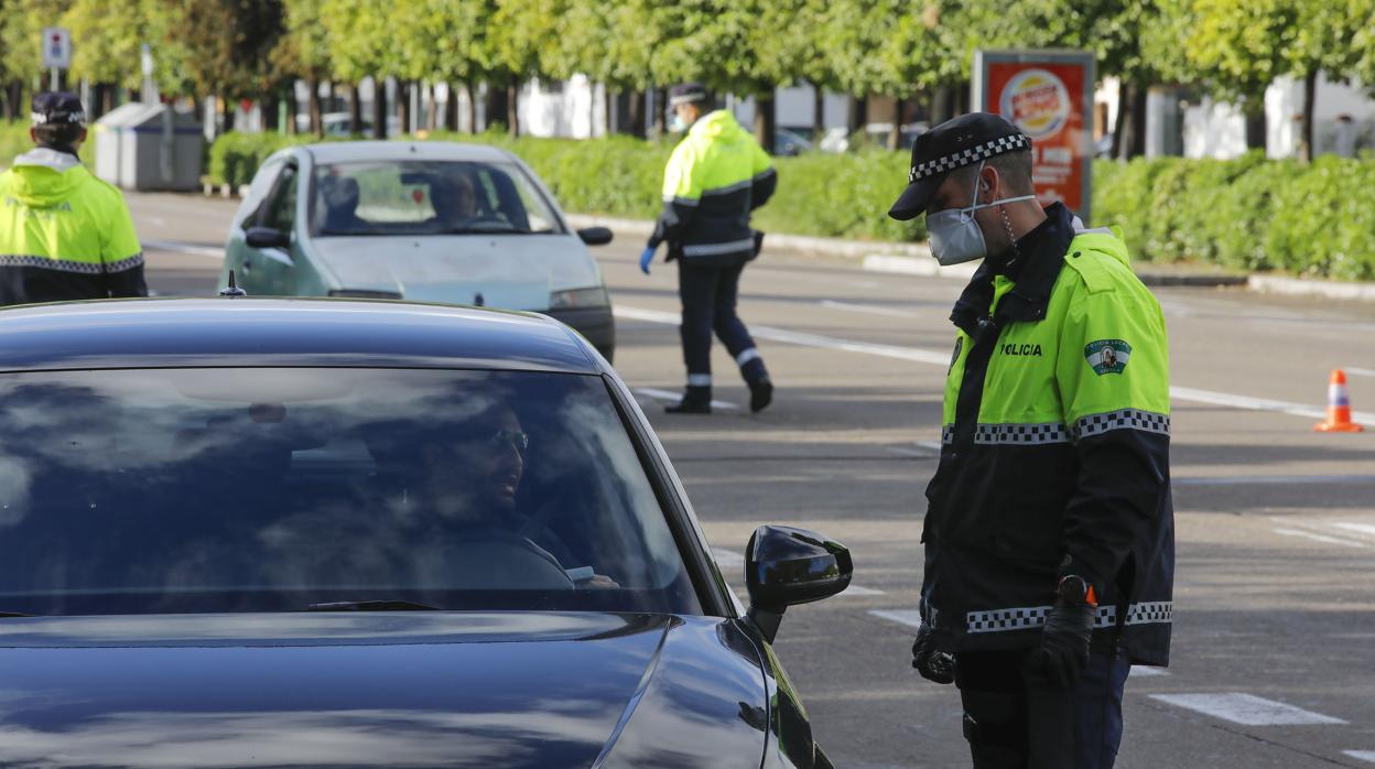 Los movimientos interprovinciales seguirán permitidos, a excepción de los ocho municipios del Campo de Gibraltar y Añora