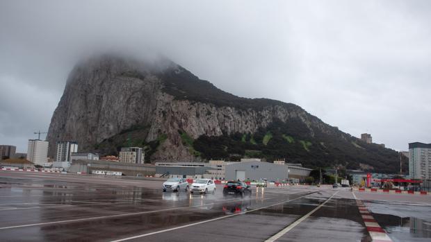 El Brexit en Gibraltar: «La Verja no separa países, separa mundos»