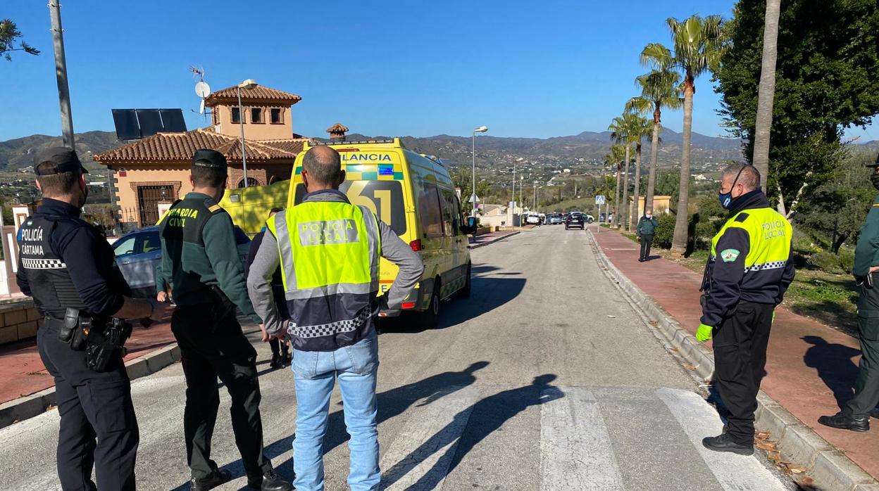 Dispositivo policial tras la agresión en Cártama