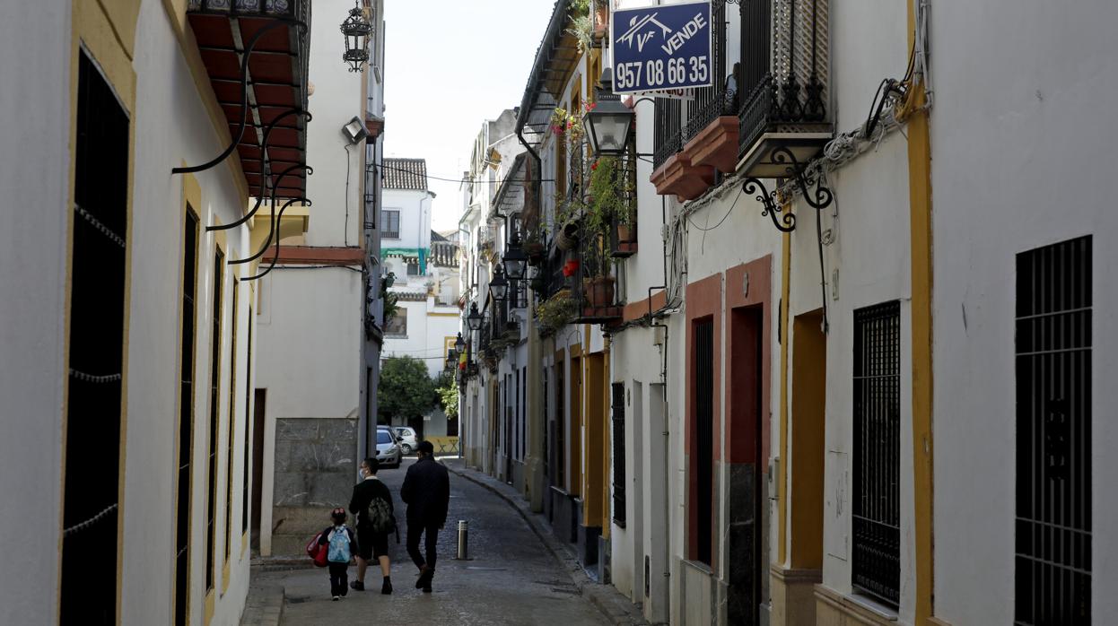 Una calle del Casco Histórico con propiedades en venta