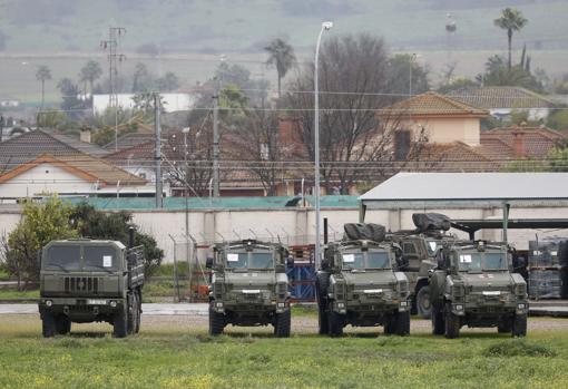 Vehículos en el centro de mantenimiento de Córdoba