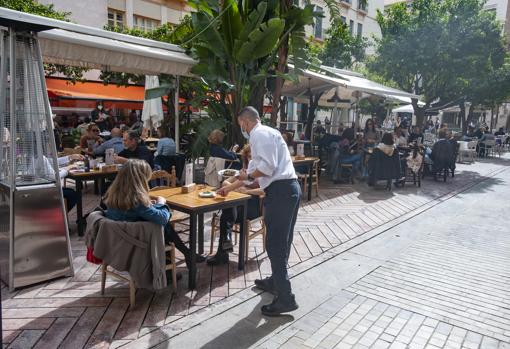 Terrazas a rebosar en la plaza de las Flores