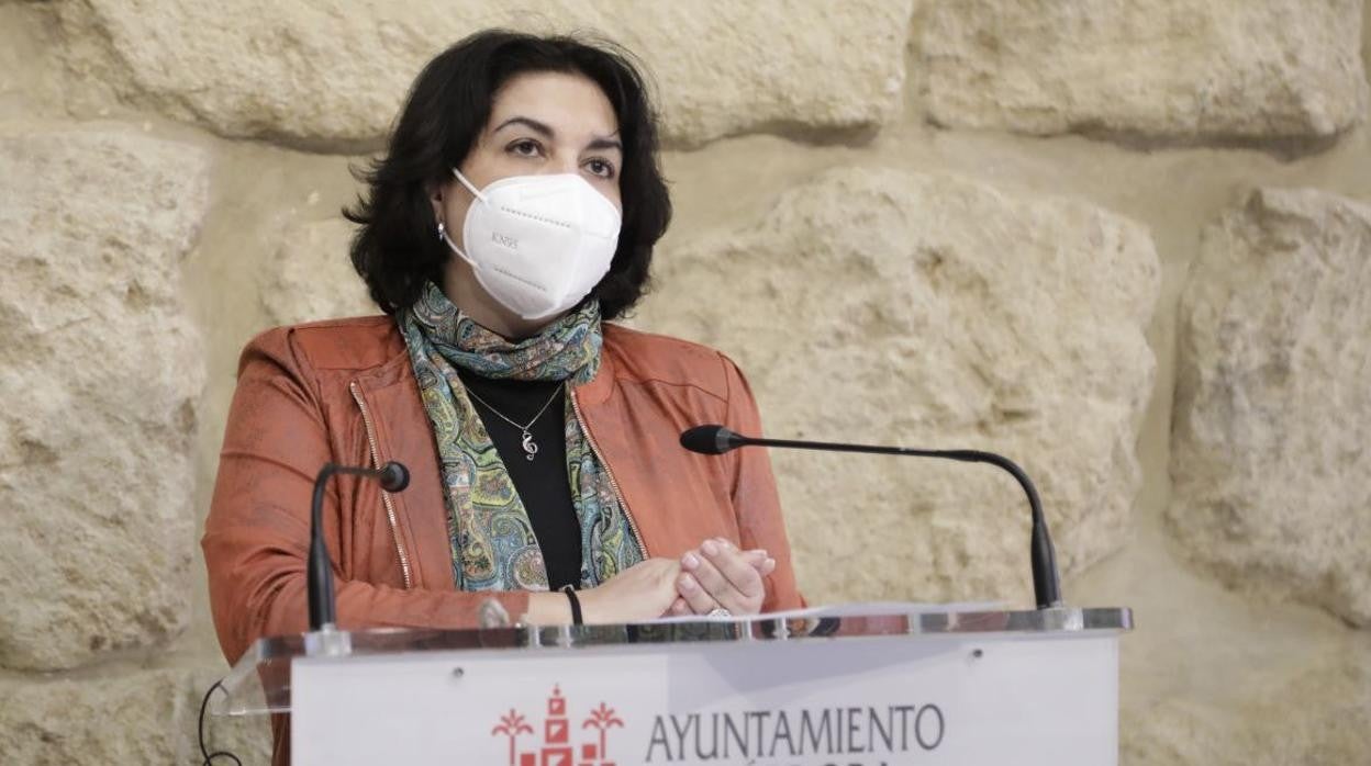 Eva Timoteo, durante la comparecencia este miércoles en la que ha anunciado su dimisión como edil