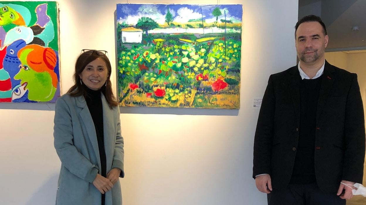 Iván Aguilera, durante la exposición de sus padres en Japón