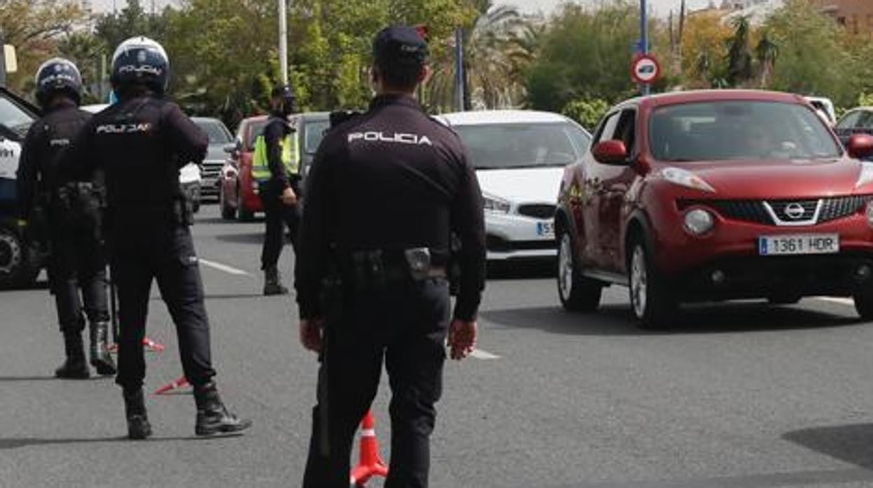Control de tráfico a la salida de Sevilla