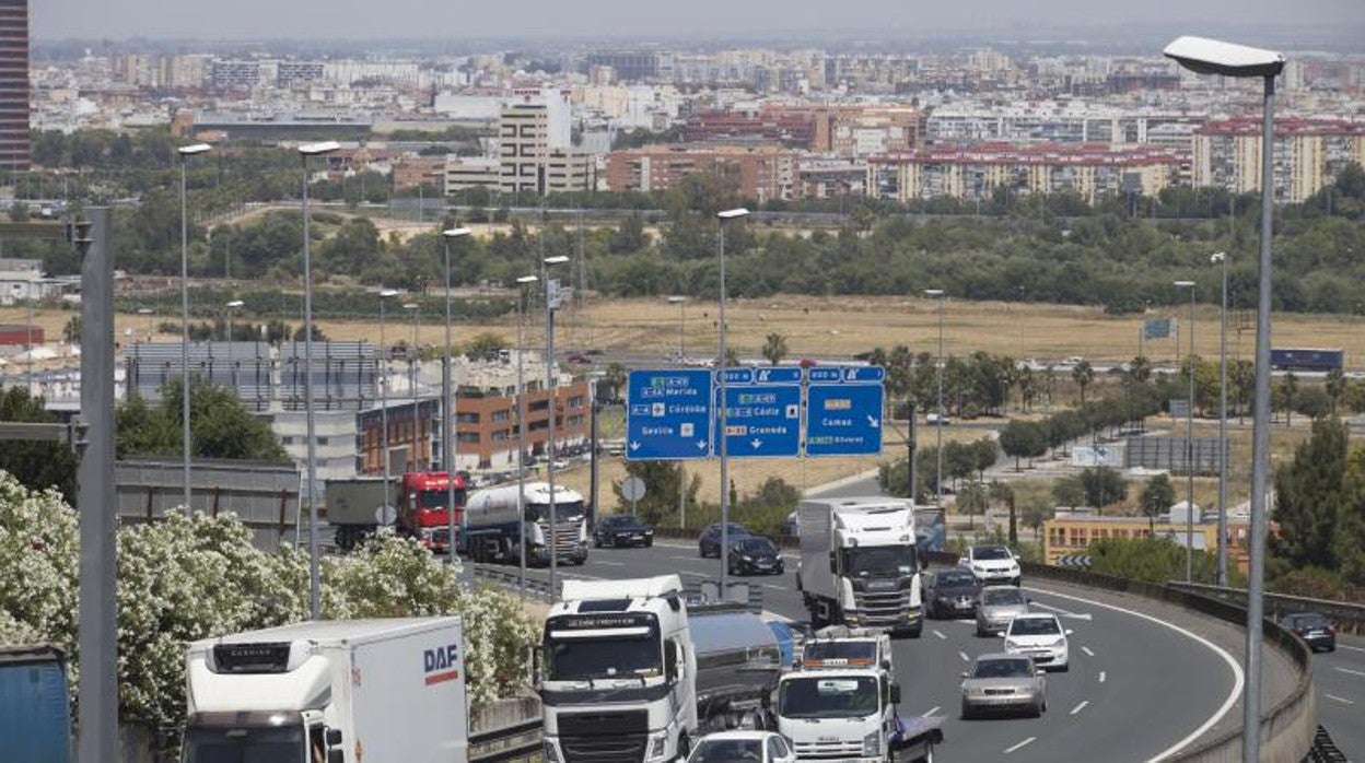 Conexión de Sevilla con la Autovía del V Centenario a Huelva