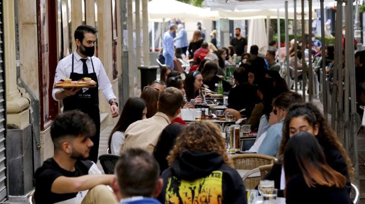 Veladores de la calle La Plata