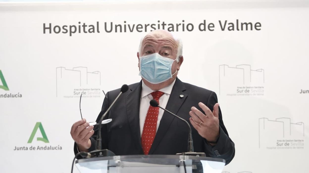 El consejero Jesús Aguirre durante su intervención