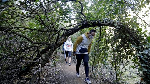 Senderistas en la Sierra de Córdoba