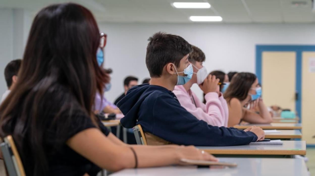 Estudiantes universitarios en una clase